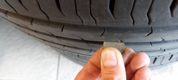215/55R17 Continental nyárigumi szett