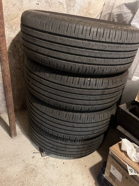 215/55R17 Continental nyrigumi szett