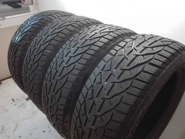 215/55R17 Kormoran tli gumi garnitra 215/55 r17