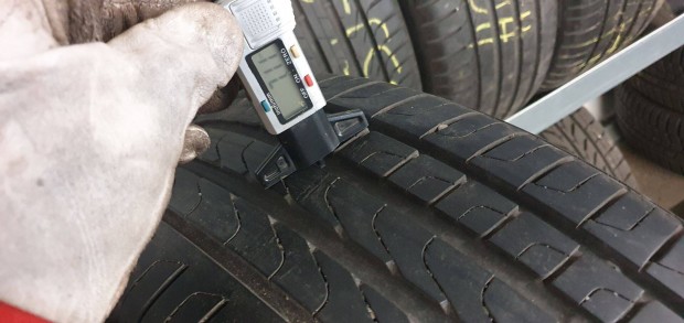 215/55R17 Pirelli nyári gumi