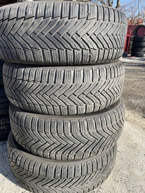 215/55R17 michelin nyrigumik