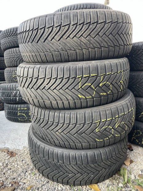 215/55R17 michelin tligumik