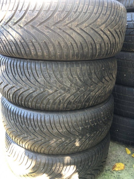 215/55R17 tli gumigarntra