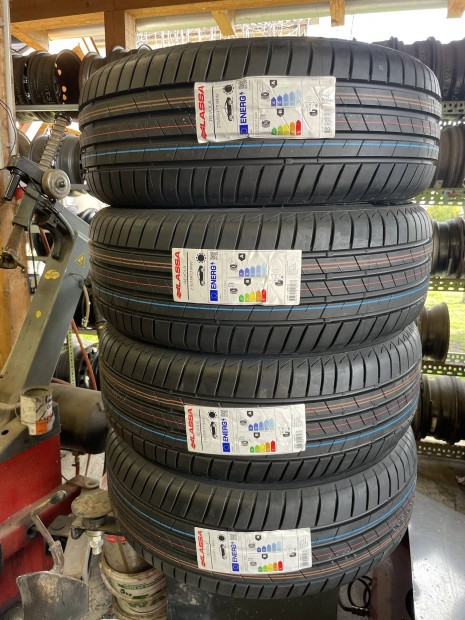 215/55R17 j nyrigumik