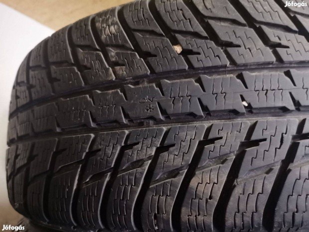 215/55R18 2db Nokian tligumi