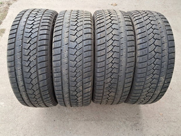 215/55R18 Tli gumi