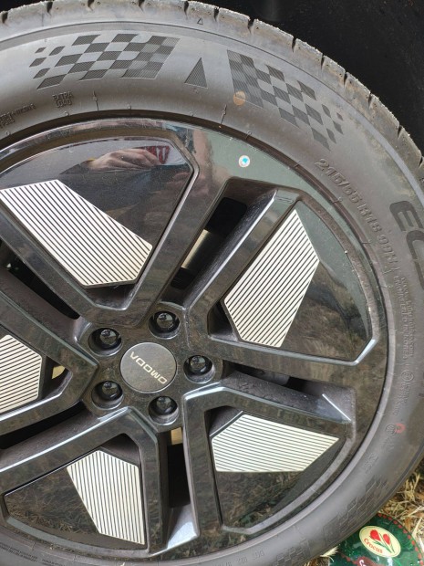 215/55R18-as Alig használt nyári autógumi