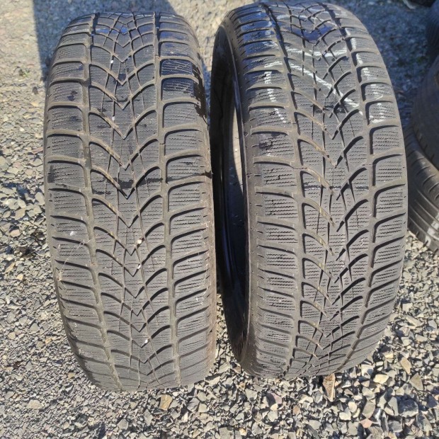 215/55R18 tligumi Dunlop