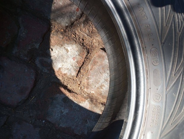 215/55R18 tligumik