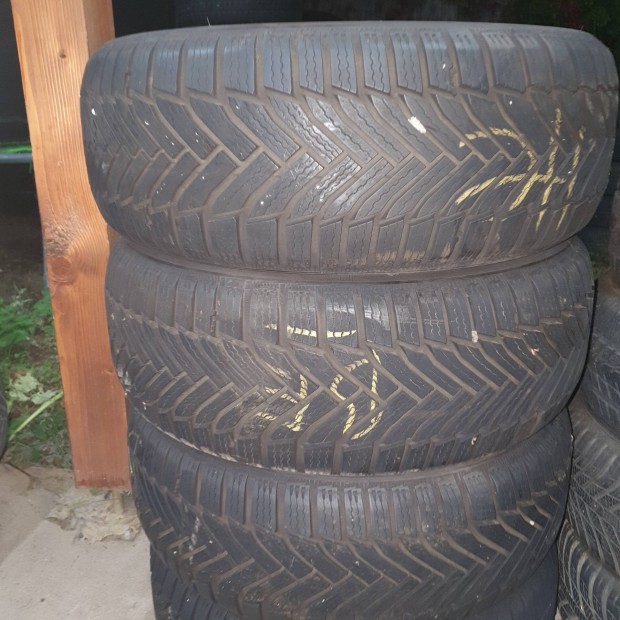 215 55 16 Michelin tli