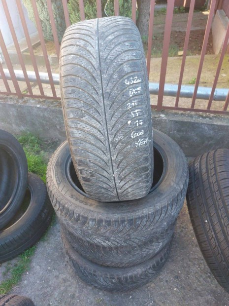 215 55 17 Goodyear 4 DB