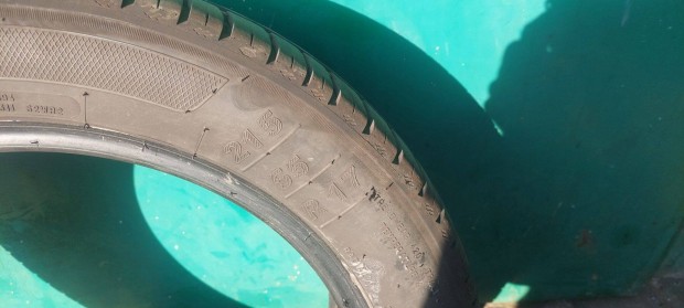 215/55/17 Jó állapotú használt gumi 4db eladó