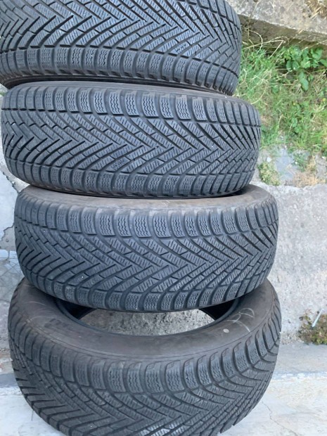 215 55 17 pirelli téli gumik