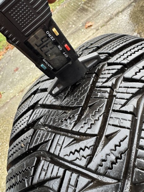 215/55 R16 Laufenn hasznlt tli gumi.