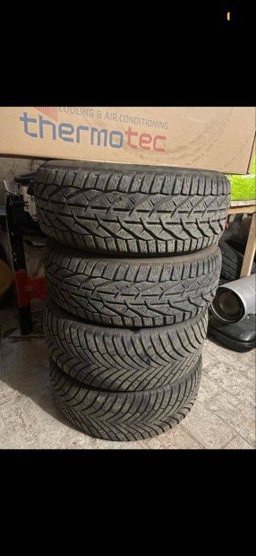 215/55 R16 Tli gumi Taurus