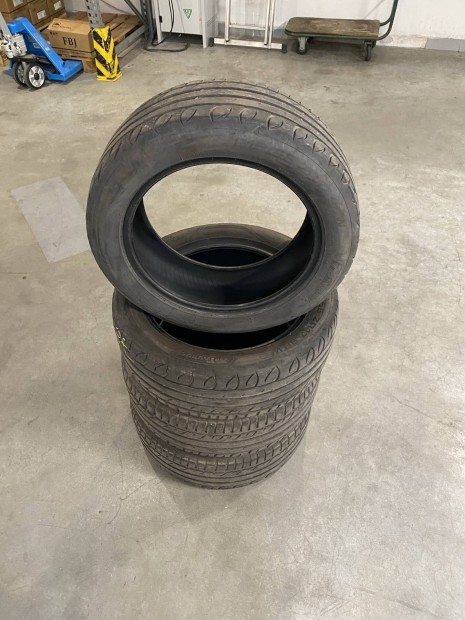 215/55 R17 2023-as Nyári gumik Aki kapja marja!!!
