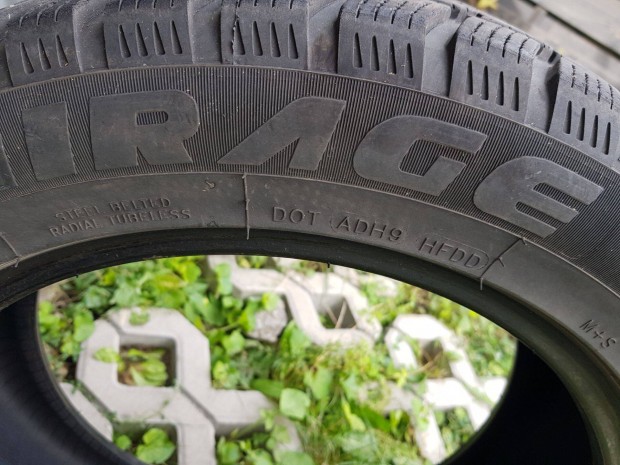 215/55 R17 2db