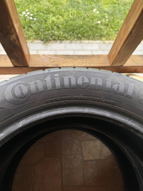 215/55 R17 4db gumi continental autogumi eladó