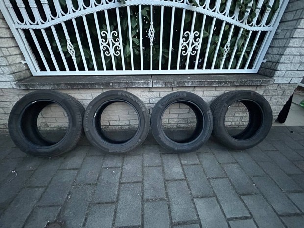 215/55 R17 Continental Premium Contact ny�ri gumi elad�