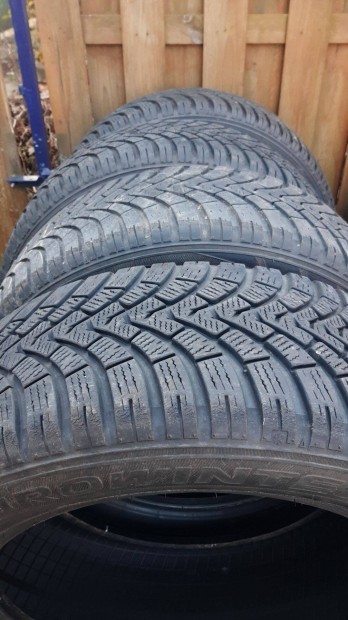 215/55 R17 Falken tli gumiabroncs garnitra elad!