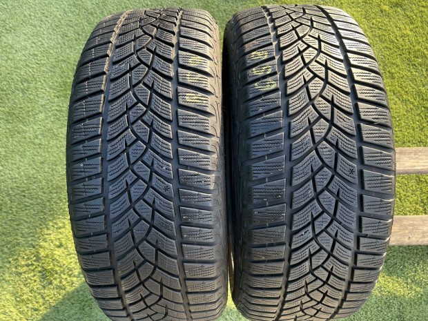 215/55 R17 Goodyear Ultra Grip Performance tli gumi 7mm