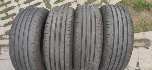 215/55 R17 Goodyear nyári gumi