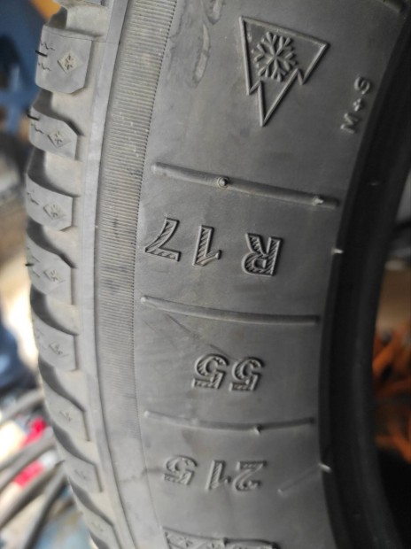 215 55 R17 Suzuki s-cross gumi