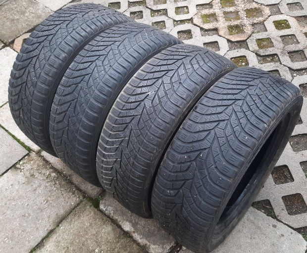 215/55 R17 Yokohama Tli gumiik