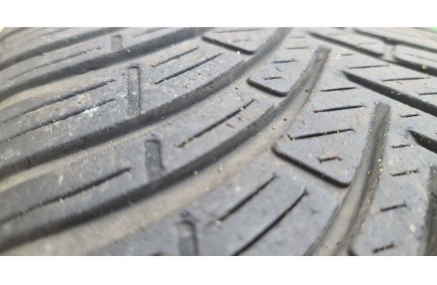215/55 R17" 4 darab Kleber 4 évszakos gumi
