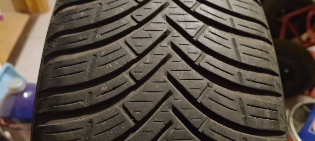 215/55 R17" Kleber gumi 4 db