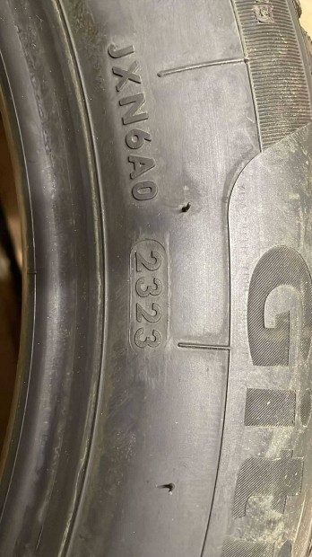 215/55 R17 j tli gumi szett Giti Winter W2
