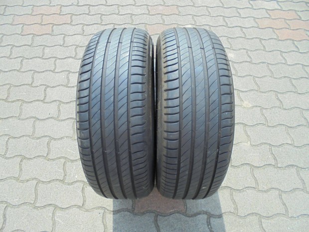 215/55 R 17-es Prémium gumi pár eladó