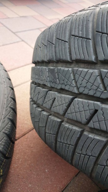 215/55 r16 barum Tli