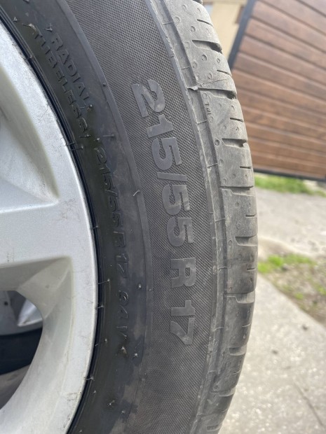215/55 r17 gumik