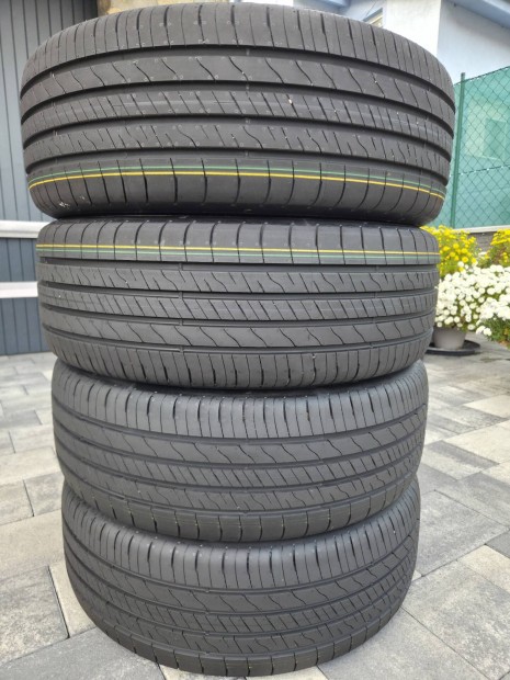 215/55 r18 Goodyear nyári gumik újszerű