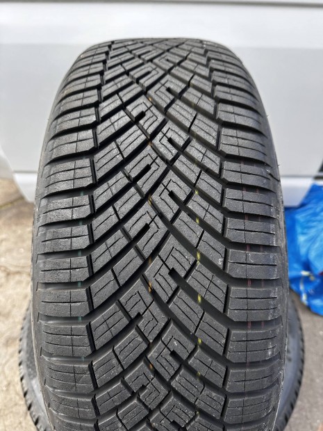 215/55r17 Continental Ngyvszakos gumi 215/55R17