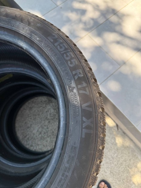 215/55r17 fiatal Semperit téli gumik