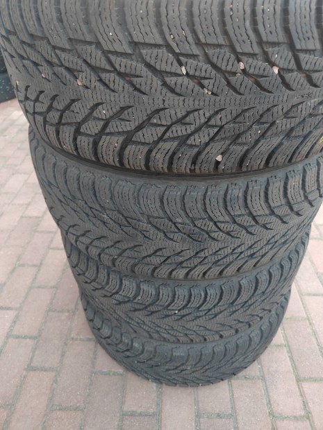 215/55r18 SUV Nokian Hakkapeliitta R3 tli gumi