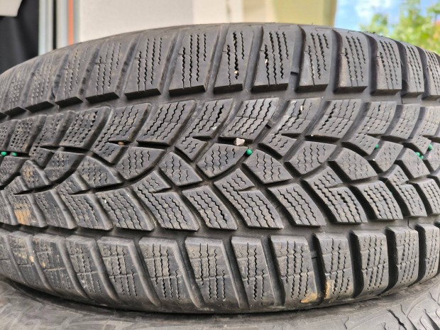 215/60R16 95% Dunlop tligumi 215/60 R16 mret