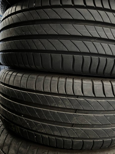 215/60R16 Michelin nyri gumik elad.