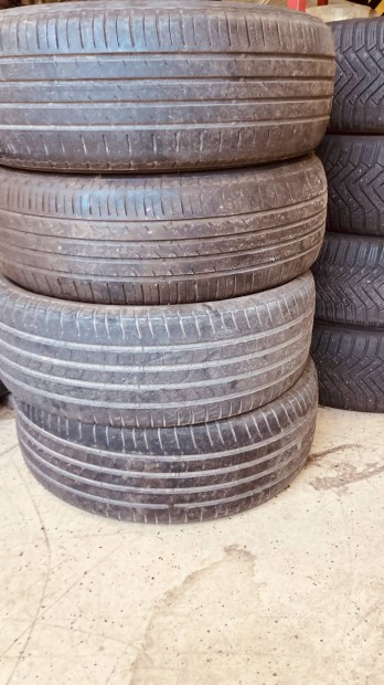 215/60R16 nyri gumiszett elad!