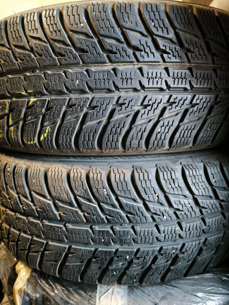 215/60R17 30e/2db Nokian t�ligumi 215/60