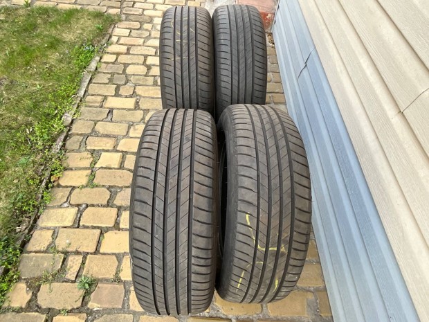 215/60R17 96H 215/60 R17 215 60 r 17 Bridgestone Turanza