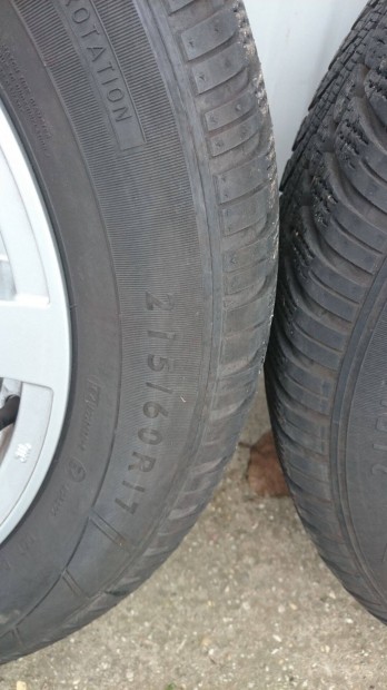 215/60R17 Bridgestone tligumi