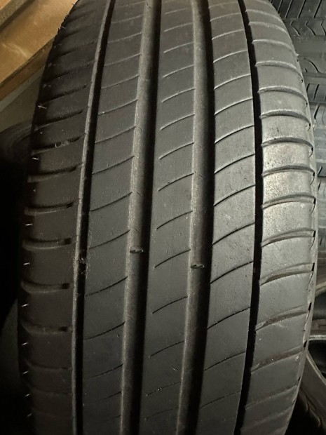 215/60R17 Michelin