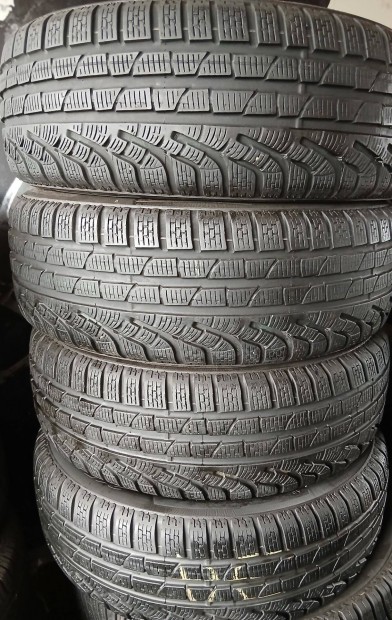 215/60R17 Pirelli tli garnitra 2018