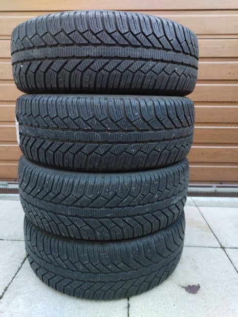 215 60 16 semperit 215/60 R 16 tli gumi garnitura