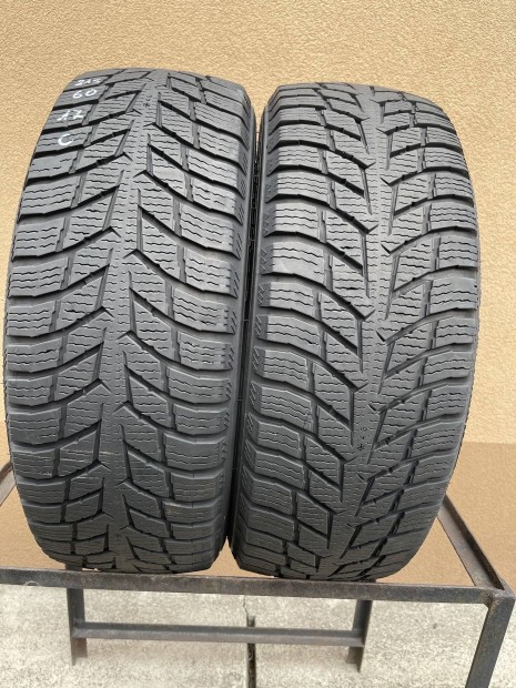 215 60 17 C Nokian Tyres 2 db tli gumi.