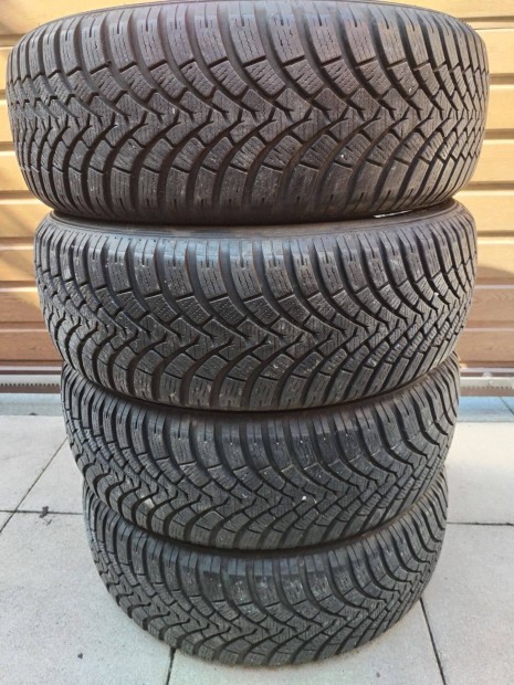 215 60 17 falken 215/60 R 17 téli gumi garnitura
