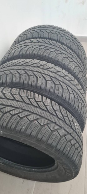 215/60 R16 Semperit Téli Garnitúra